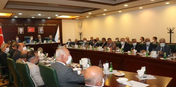 Özhaseki: “Üzerinde yaşadığımız bu Anadolu coğrafyası özellikle son dönem mazlumların sığınma coğrafyasıdır”