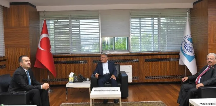TRT YÖNETİM KURULU BAŞKANI ALBAYRAK’TAN BÜYÜKKILIÇ’A ZİYARET
