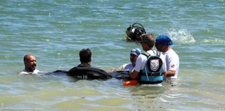 Baraj göletinde kaybolan 3 kişiyi arama çalışmaları yeniden başladı