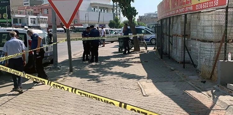 Kavga ettiği babasını korkutmak isterken, ayırmaya çalışanı öldürmüş