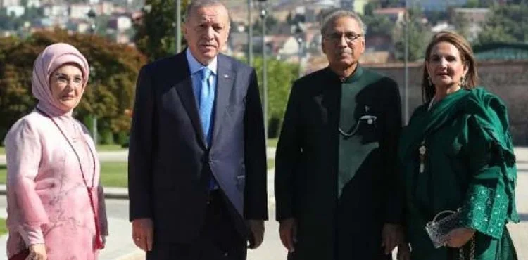 Cumhurbaşkanı Erdoğan, Pakistan Cumhurbaşkanı ile görüştü