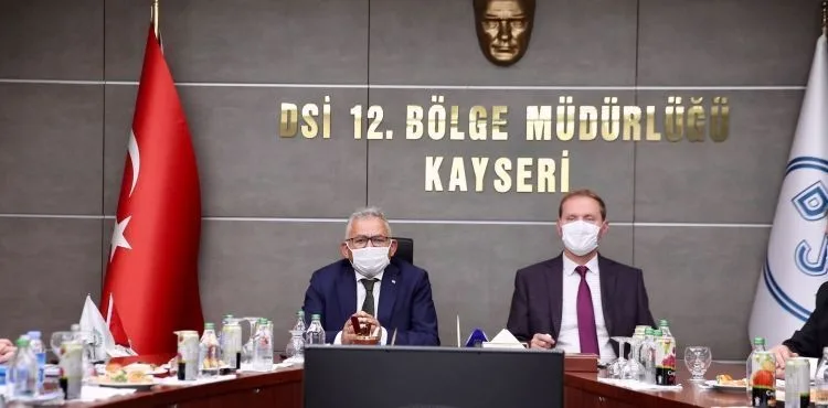 BÜYÜKKILIÇ’TAN BAŞKANLARLA “TAŞKIN KANAL” ZİRVESİ
