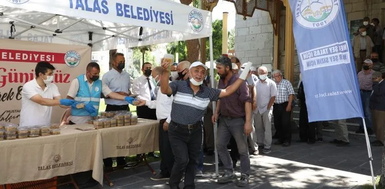TALAS BELEDİYESİ’NDEN AŞURE İKRAMI