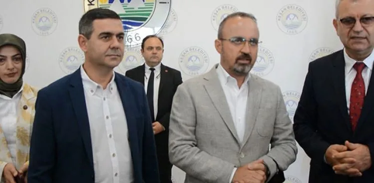 AK Parti'li Turan: Biz sınırlarımıza hakim olan bir ülkeyiz