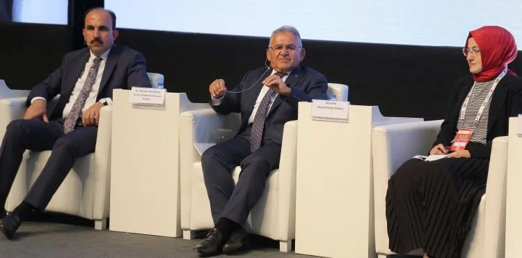 BAŞKAN BÜYÜKKILIÇ, ANKARA’DA GENÇLİK PROJELERİNİ ANLATTI