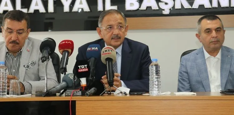 Özhaseki, "Gönül belediyeciliğini de inşa etmeye çalışıyoruz”