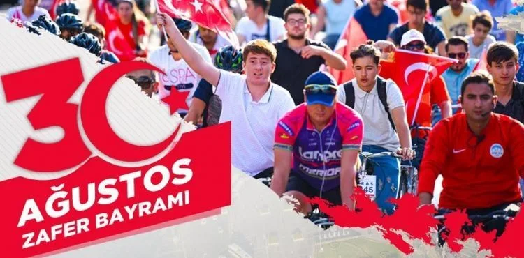 BÜYÜKŞEHİR'DEN “ZAFERE PEDALLIYORUZ” SLOGANIYLA BİSİKLET ETKİNLİĞİ