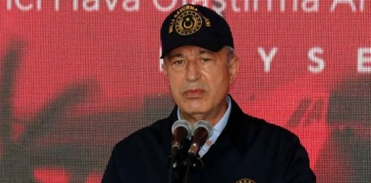 BAKAN AKAR: MEHMETÇİK, DÜNYA BARIŞINA HİZMET ETMENİN GURURUYLA SAĞ SALİM ÜLKESİNE DÖNMÜŞTÜR