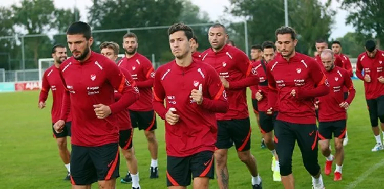 A Millî Takım Hollanda maçı hazırlıklarına başladı
