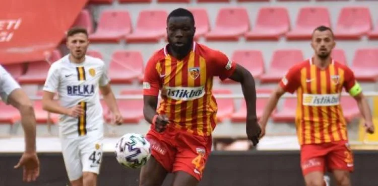 Kayserisporlu futbolcu Luckassen, Romanya takımına kiralandı
