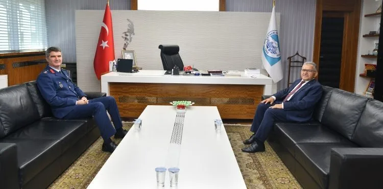BAŞKAN BÜYÜKKILIÇ, YENİ GARNİZON KOMUTANINI AĞIRLADI