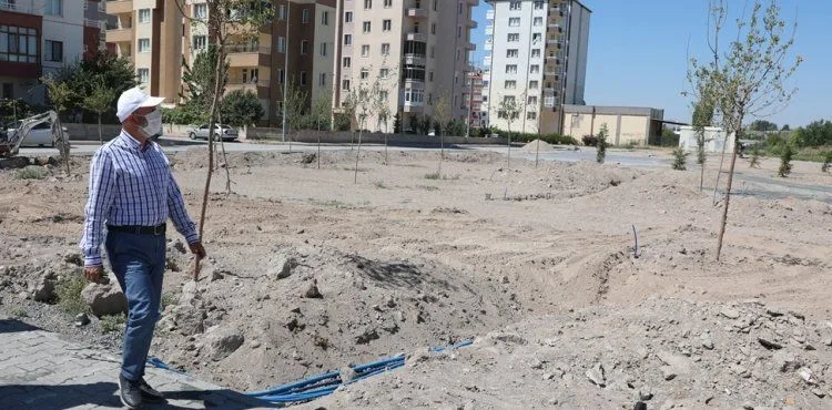 KOCASİNAN BELEDİYESİ, OTOMATİK SULAMA SİSTEMİYLE SU VE ENERJİ TASARRUFU SAĞLIYOR