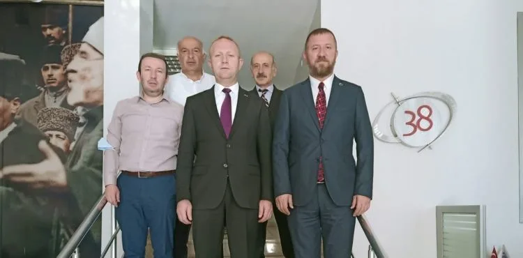 ÖZ- İPLİK İŞ SENDİKASI KAYSERİ ŞUBE BAŞKANI BAĞCI’DAN DENİZ ÇAĞAN’A ZİYARET