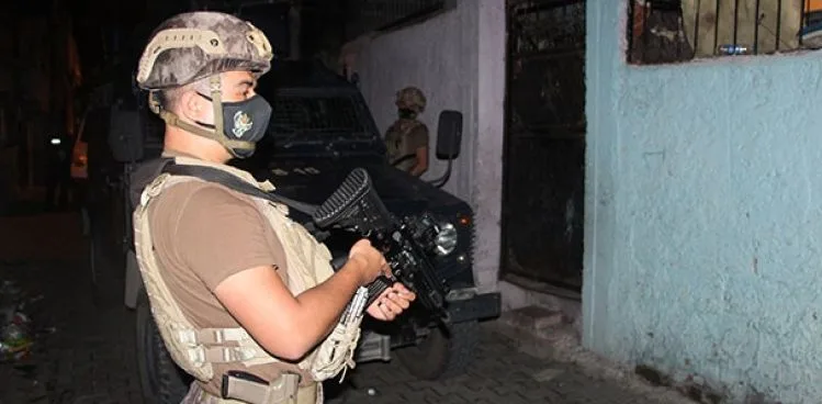 Adana’da şafakta 'torbacı' operasyonu