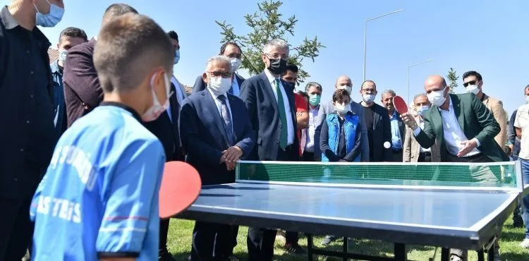 BÜYÜKŞEHİR’İN MUHTEŞEM TESİSİNDEN NEFES KESEN ŞAMPİYONA