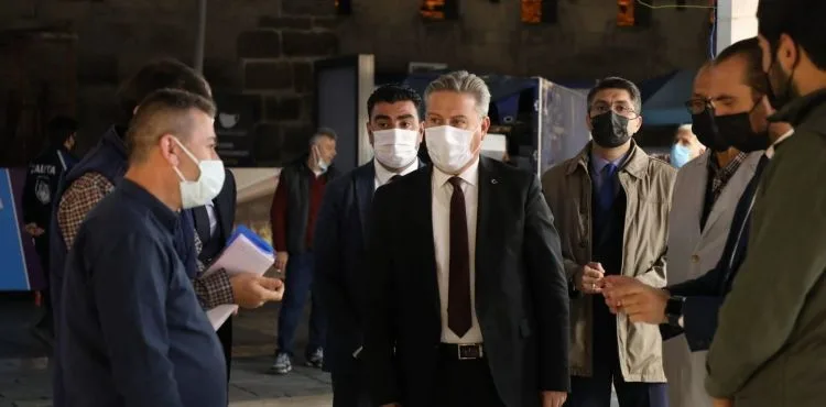 KAZANCILAR ÇARŞISI'NIN ÇEHRESİNİ DEĞİŞTİRECEK RESTORASYON ÇALIŞMASI BAŞLADI