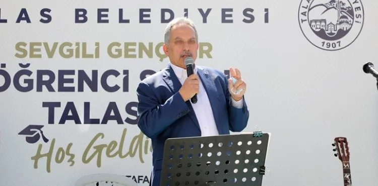 ÖĞRENCİLERE YURT KARŞILAMASI BÜYÜK YANKI UYANDIRDI