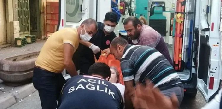 Annesini bıçakla yaralayan sanık tahliye edilip akıl sağlığı raporu istendi