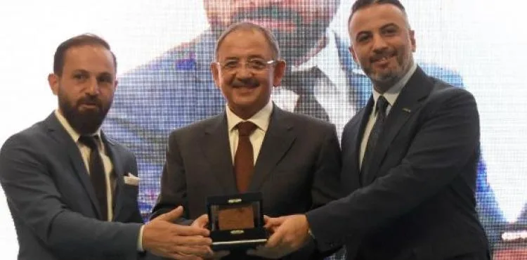 SÖZDE DEĞİL GERÇEKTE BİRLİKTE GÜÇLÜ OLMALIYIZ