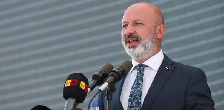 BAŞKAN ÖZHASEKİ’DEN BAŞKAN ÇOLAKBAYRAKDAR’IN PROJELERİNE ÖVGÜ VE DESTEK