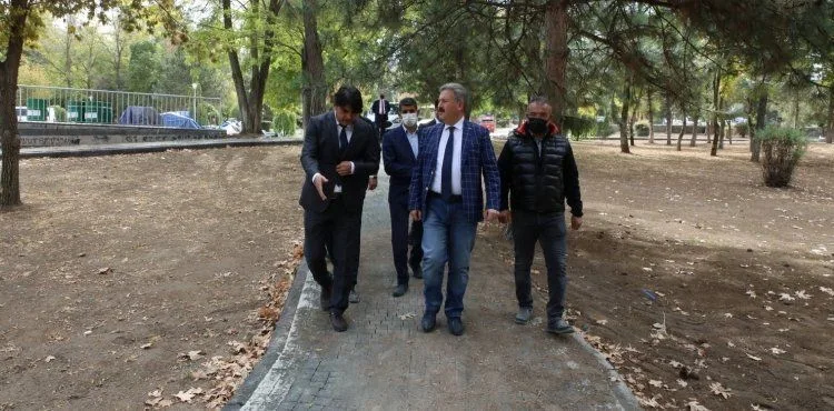 İSA YUSUF ALPTEKİN PARKI YENİLENİYOR