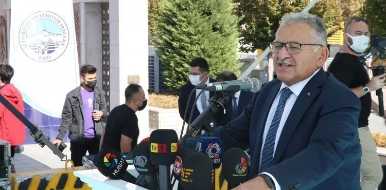 Büyükşehir’in 6 milyon TL’lik araçları ile hafriyat yönetim sistemi tanıtıldı