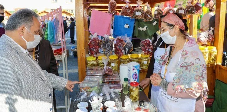EKİM AYININ İKİNCİ MAHARETLİ ELLERİ BU PAZAR