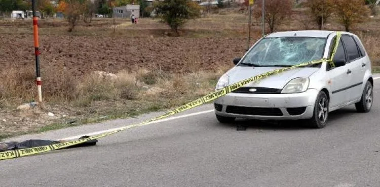 Bisiklet sürerken otomobil çarpan Yasir, hayatını kaybetti