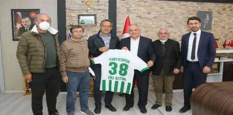 Yahyalıspor'dan Başkan Esat Öztürk'e ziyaret