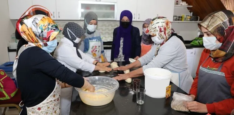 “TALAS’IN KURSLARINA SEVEREK GELİYORUZ”