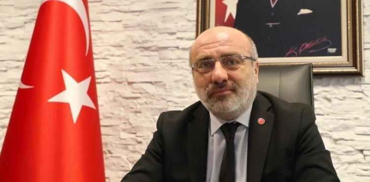Rektör Karamustafa: "Cumhuriyet, Türk Milleti için en büyük kazanımlardan biridir"
