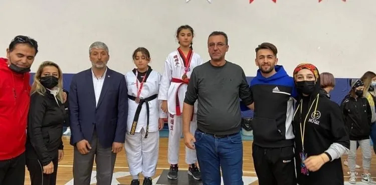 29 Ekim Cumhuriyet Kupası Taekwondo müsabakaları tamamlandı