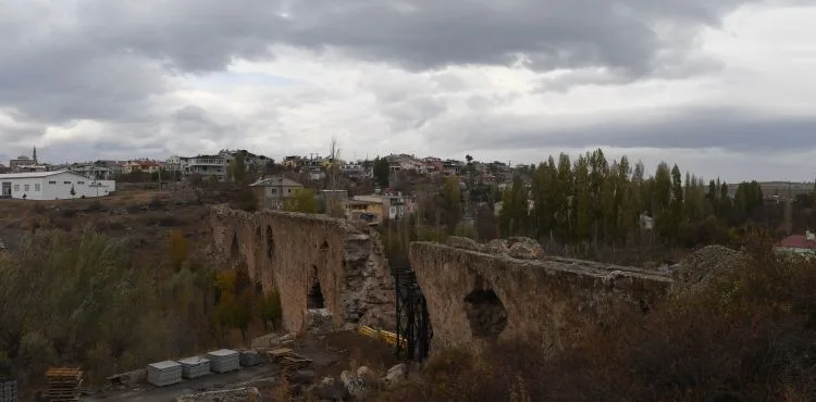 KURUKÖPRÜ SAKİNLERİ İSTEDİ, BAŞKAN BÜYÜKKILIÇ GEREĞİNİ YAPTI