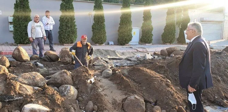 BAŞKAN BÜYÜKKILIÇ ALTYAPI VE YOL ÇALIŞMALARINI DENETLEDİ