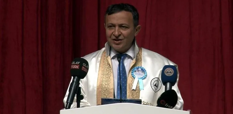 "Bilimin ışığında ülkemiz ve milletimiz için var gücümüzle çalışmaya aralıksız devam edeceğiz"