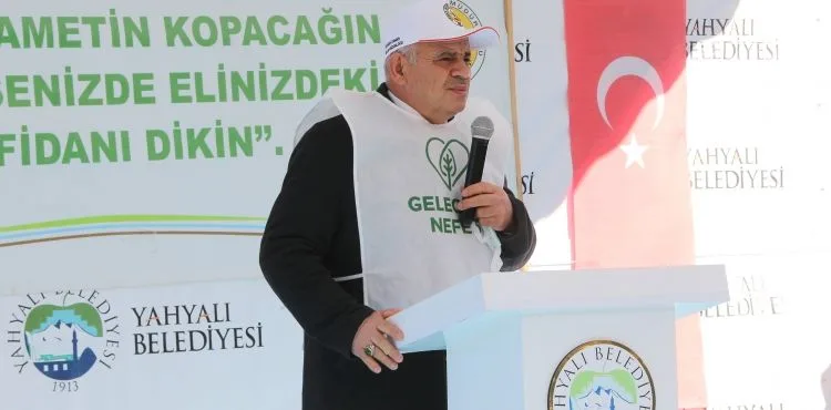 YAHYALI’DA 5 BİN FİDAN TOPRAKLA BULUŞTU