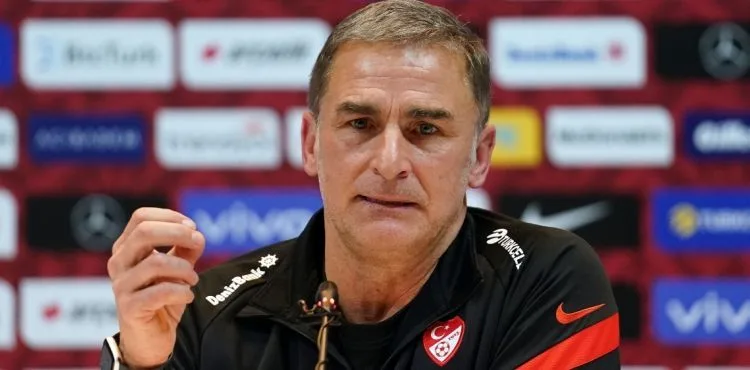 Stefan Kuntz: 'Duygusallığı ve disiplini birleştirmek gerekiyor'