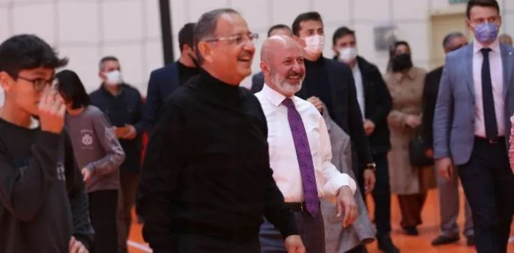 AHMET ÇOLAKBAYRAKDAR; ”KOCASİNAN’IN ÇEHRESİ DEĞİŞİYOR”