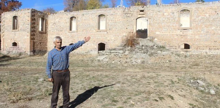 Atatürk'ün talimatıyla yapılan okul restore bekliyor
