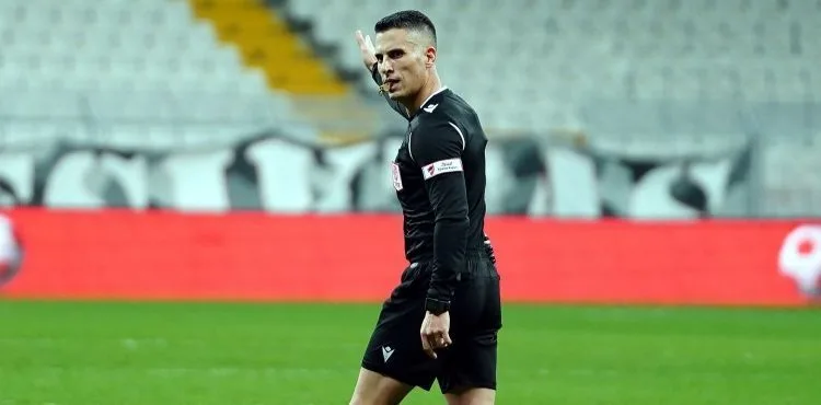 Kayserispor - Göztepe maçının VAR'ı Sarper Barış Saka