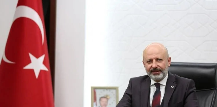 BAŞKAN ÇOLAKBAYRAKDAR “ÖĞRETMENLER MUASIR MEDENİYETİN ŞEKİLLENDİRİCİLERİDİR”