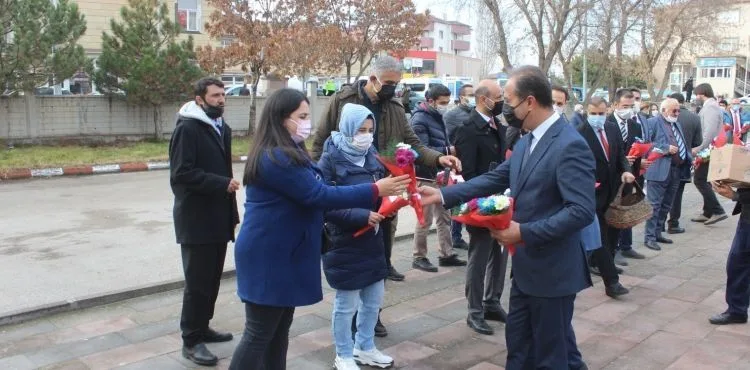 Öğretmenler Günü Tomarza'da kutlandı