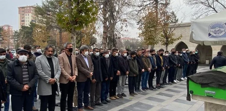Çalıştığı inşaatın 11. katından düşen genç işçi toprağa verildi