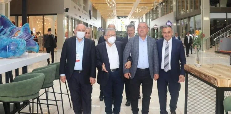 BAŞKAN BÜYÜKKILIÇ ANTALYA’DAKİ BÖLGE TOPLANTISINDA TECRÜBELERİNİ AKTARDI
