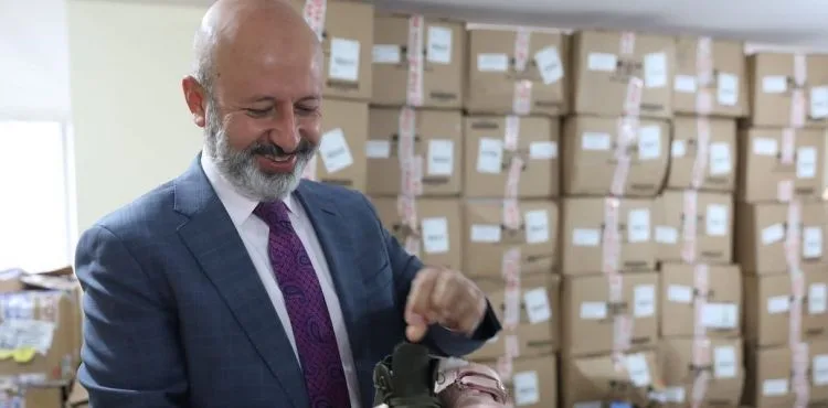 KOCASİNAN BELEDİYESİ’NDEN SOĞUK KIŞ GÜNÜNDE SICACIK DESTEK
