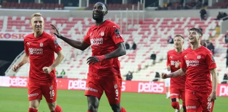Yatabare, Samuel Eto'o'dan sonra bir ilke imza attı!