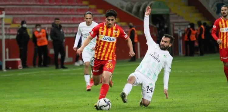 Kayserispor farklı kazanarak Ziraat Türkiye Kupası'nda tur atladı