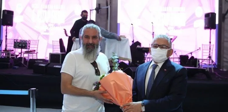 BÜYÜKŞEHİR’DEN KİTAP FUARI’NDA “EN ÖZEL” KONSER