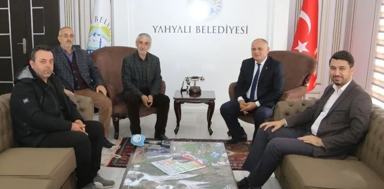 MUHTARLAR VE ESNAFLARDAN BAŞKAN ÖZTÜRK’E TEŞEKKÜR