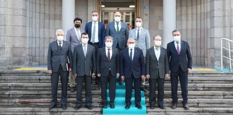 BAŞKAN BÜYÜKKILIÇ’TAN “SAĞLIK YATIRIMLARI” TOPLANTISI